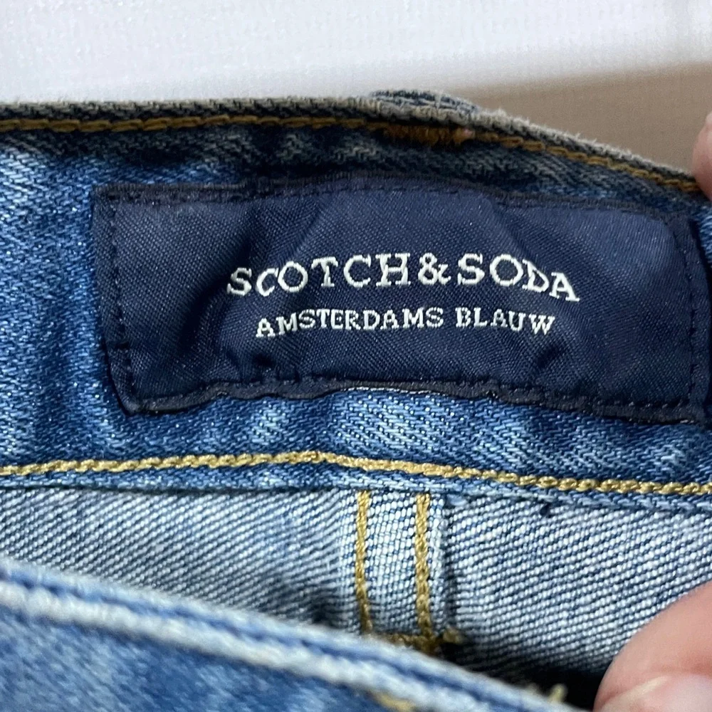 Scotch & Soda Slim Men’s Jeans in Faded Blue Wash - Picture 2 of 5